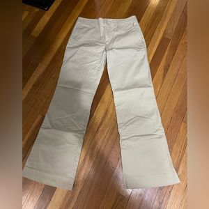GAP Perfect Khaki